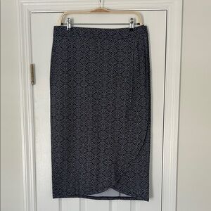 Ripskirt Hawaii Black Geometric Pencil Skirt Length 4. Size Medium